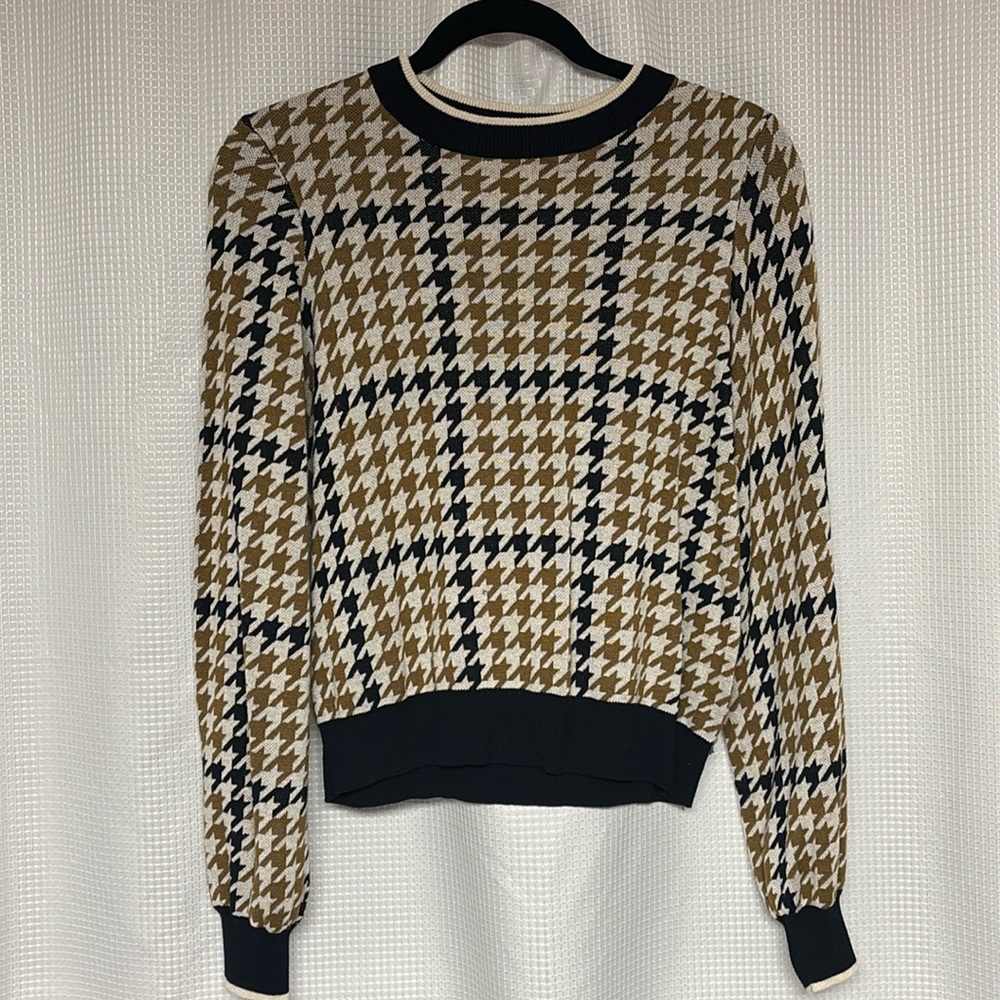 What To Wear sweater